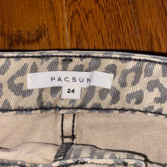 Pacsun skirt - Picture 3 of 3